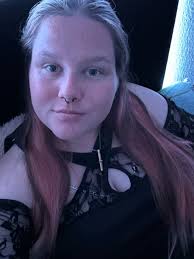 Who's trying to eat it as a friend? 😌🫶🏼