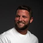 Dustin Sims's Instagram, Twitter & Facebook