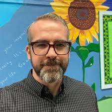 Noah Wesley Parks 📝👨‍🏫🌽 (@noahwparks)