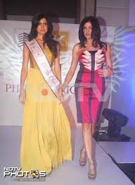 Image result for sushmita sen with minissha lamba