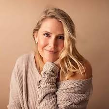 Top 60 Widow Influencers in 2025