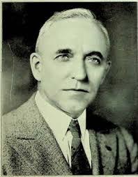 Marion Cushman's Instagram, Twitter & Facebook