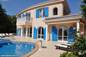 Casa denisa din eforie nord va ofera pentru vacantele de vara la mare, camere de inchiriat amplasate in centrul statiunii eforie nord, la 5 min de plaja. Vile De Inchiriat In Bulgaria Vile De Lux De Inchiriat Vila Cu Piscine De Inchiriat In Bulgaria