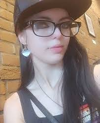 Jamie Schall's Instagram, Twitter & Facebook