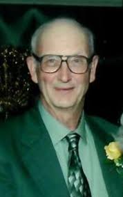 Derek Chaffee's Instagram, Twitter & Facebook