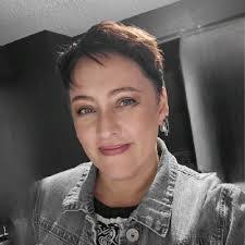 Becca Swanson's Instagram, Twitter & Facebook