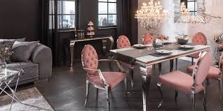In der bildenden kunst bezeichnet der begriff barock eine relativ komplexe sprache, die in rom beheimatet war und im 16. Barock Mobel Und Accessoires Riess Ambiente De