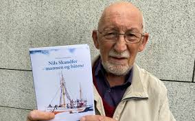 Hans etterkommere har fått mange rare spørsmål fra meg: Bok om den største  båtbyggeren i nord