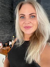 Ville bara passa på att önska alla mina kunder och följare här god  fortsättning och ett riktigt Gott nytt 2022 🥂 o samtidigt tacka för detta  året och alla fina ord, omdömen,