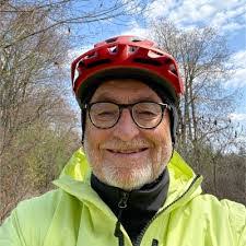 Alice Bran's Instagram, Twitter & Facebook