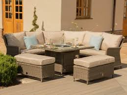 When building a propane fire pit, start with the base that will house the burner. Casual Rattan Dining Sets With Fire Pit Table Gardenman Co Uk