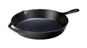 The Truth About Cast Iron Pans 7 Myths That Need To Go Away Seasoning Cast Iron Season Cast Iron Skillet Cast Iron Frying Pan