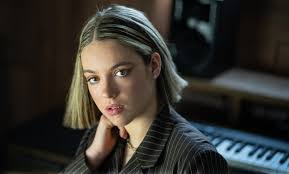 Allie Sherlock's Instagram, Twitter & Facebook