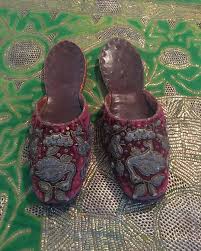 22 Begenme 4 Yorum Instagram Da Prestij Antik Prestijantik 3 Selim Donemi Saray Isi Hilal Ve Tavus Kusu Islemli Koleksiyon Mens Flip Flop Footwear Flop