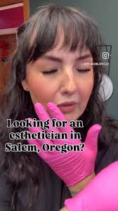 The books are open! I’m booked up for today but I have one spot tomorrow  and Friday and some scattered availability this weekend. Link to book here,  https://thewaxingspot.glossgenius.com