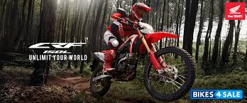 Honda has revealed its 2020 crf lineup of motocross motorcycles, with upgrades for the 2020 honda crf250r motocrosser gets engine upgrades, including a revised cam profile, updated intake and if you're not a fan of black, bmw lets you change up the r 18's look for a price. Honda Crf150l Motorcycle Price Review Specs And Features Bikes4sale