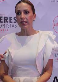 May 25, 2021 · el nuevo producto contaría con la participación piter albeiro, lina tejeiro, llane, juanda caribe y alejandra azcárate. Datei Alejandra Azcarate 2018 3 Jpg Wikipedia