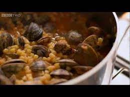 Sprinkle in the chopped parsley and copyright (c) 2012 by nigella lawson. Sardinian Couscous With Clams Nigellissima Episode 4 Bbc Two Youtube