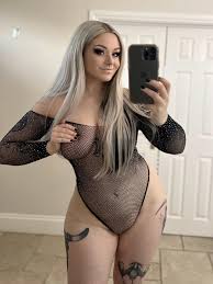 Im so horny at the idea of people watching me get fucked : usp00pybeans