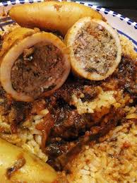 Calamars Farcis Sauce Au Curry Plaisir Culinaire Algerien Recettes De Cuisine Cuisine Poisson Recette Poisson