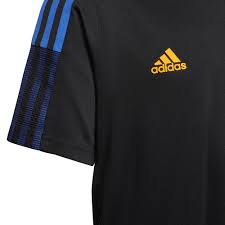 Besonders auffällig sind die farbenfrohen ärmel. Adidas Real Madrid 21 22 Training Shirt Junior Black Goalinn