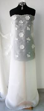 In most cases, organza for wedding dresses is dyed bright white, but it may also be dyed in a number of other colors. Silk White Ivory Silk Organza Fabric 3d Flowers Bridal Scalloped Edge Wedding Dress Pure Silk Embroidery Semi Opaque 140cm Wide Bodikian Textiles