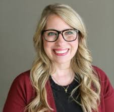 Alisha Ely's Instagram, Twitter & Facebook