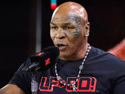 Mike Tyson sfida Jake Paul: "Pronto a morire sul ring". Fan in ansia