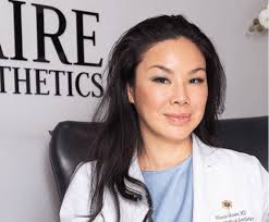 Winnie Moses's Instagram, Twitter & Facebook