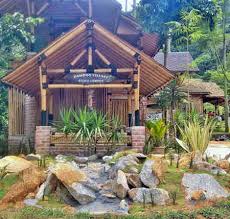 Bu fotoğraf gerçek işletmeyi temsil etmiyor. Bamboo Village Kl Istana Bambu Undagi Hulu Langat Selangor