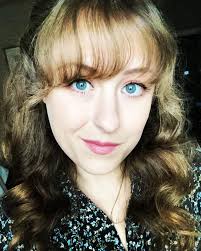 Elaina K (@i.am.roselaina) • Instagram photos and videos