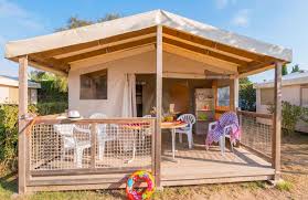 Mit canvas holidays können sie einen luxuriösen campingurlaub auf den besten campingplätzen in frankreich, italien, spanien, deutschland, kroatien, der schweiz, österreich und den niederlanden verbringen. Glamping In Kroatien