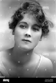 Alma taylor hi-res stock photography and images