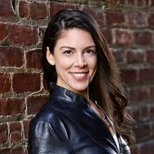 Leadership DNA: Shaping A Thriving Business Culture eBook : Rutkowska,  Alinka, Hossen, Abdul Azize, Blewett, Brandon C., Ezeanii, Clement, Ross,  Darius, Russo, Dominique L., Bhootra, Dr. Deepak, White, Ed, Chang-Lim,  Eichin, Yaillen,