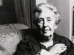 Agatha Christie, la vita della scrittrice di Assassinio a Venezia