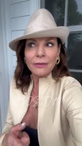 Can you believe SVU is still going strong?! I'm still waiting for my  spinoff… #LawAndOrderSpecialCountessUnit🕵🏻‍♀️🔎 #tbt 📸 Will Hart