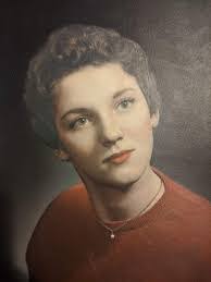 Lena Downs's Instagram, Twitter & Facebook