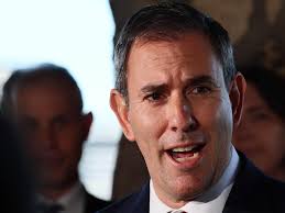 Tom White and Matt Moran fighting for the right to challenge Kate Chaney  for the seat of Curtin