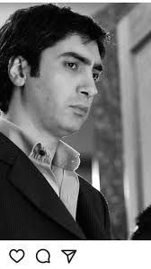 Pin By Mohamed Ibrahim On Memati Black Hair Green Eyes Green Hair Black Hair