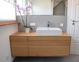 Waschtisch Aus Eiche Massiv Mit Drei Schubkasten Und Einer Tur Badezimmer Badezimmerideen Badezimmer Mobel
