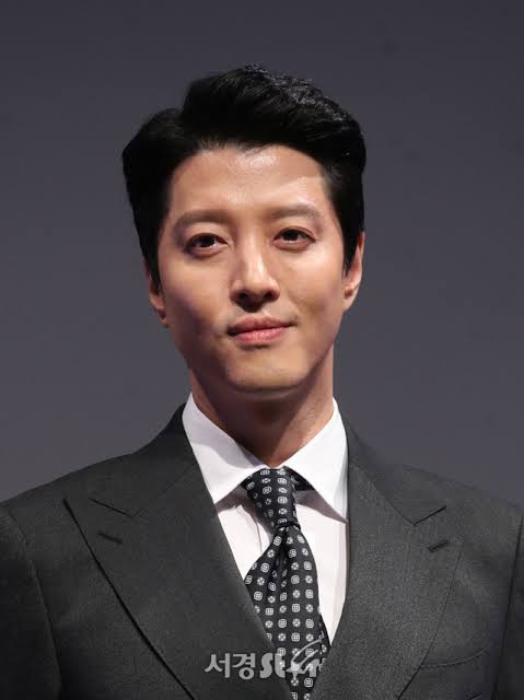이동건 측 "조윤희와 신중한 고민 끝에 이혼 결정했다" | 서울경제