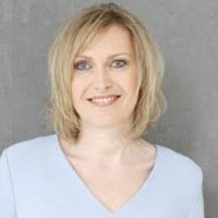 Mandy Beckmann's Instagram, Twitter & Facebook