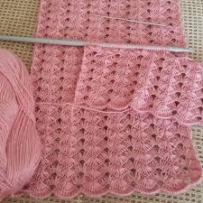 Pembe Askina Yan Yana Papatyalar Orgu Modeli Baby Knitting Patterns Bebek Sapkasi Orme Tig Isleri