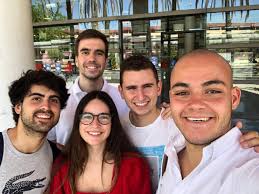 Cómo los estudiantes de una universidad lograron que los candidatos a la  alcaldía de Sevilla aceptaran un debate