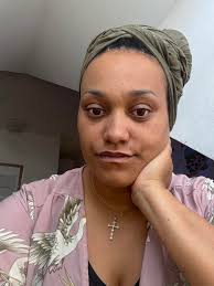 Guided box experience for emotional growth