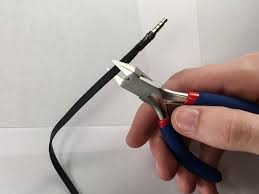If a single wire comes off its connection, your this method assumes that your iphone headphone jack is faulty and in need of replacement. 4 Pole Headphone Jack Replacement Ifixit Repair Guide