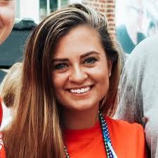 Carol Cothren's Instagram, Twitter & Facebook