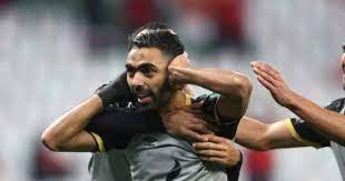 وتزوج الأمير بعدها بالأمير بسمة محمود العتوم وأنجب منها كلا من الأميرة زين، والأميرة نور، والأميرة بديعة، والأميرة نفيسة، والأمير حسين. ÙÙŠÙØ§ ÙŠØªØºÙ†Ù‰ Ø¨Ù‡Ø¯Ù Ø­Ø³ÙŠÙ† Ø§Ù„Ø´Ø­Ø§Øª ÙÙ‰ Ø§Ù„Ø¯Ø­ÙŠÙ„ Ø¯Ù‚Ø© Ù…ØªÙ†Ø§Ù‡ÙŠØ© ÙÙŠØ¯ÙŠÙˆ Ø§Ù„ÙŠÙˆÙ… Ø§Ù„Ø³Ø§Ø¨Ø¹