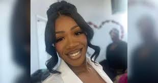 Jillian Sykes's Instagram, Twitter & Facebook