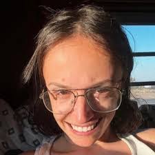 Veronica Langford's Instagram, Twitter & Facebook